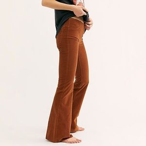 New!!Free People Pull On Bellbottom Cords 31